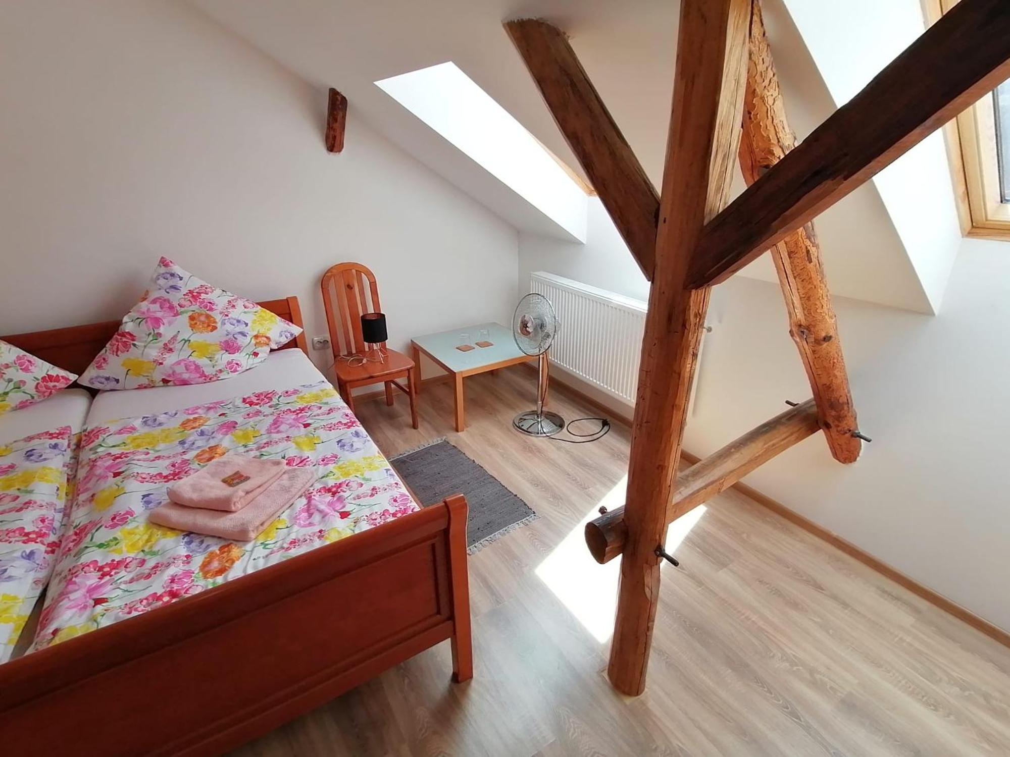 Casa Bunicii Ξενοδοχείο Sasca Montană Εξωτερικό φωτογραφία